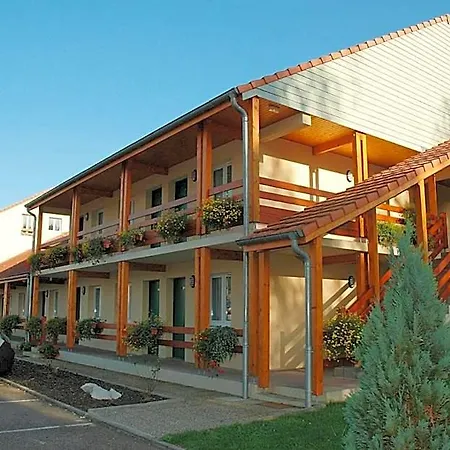 Hotel Restaurant De La Canner 2*