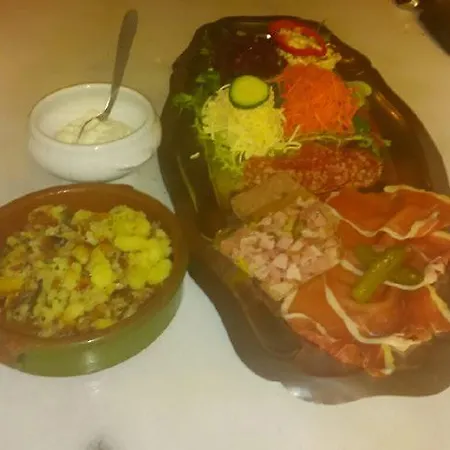 Hotell Restaurant De La Canner 2*