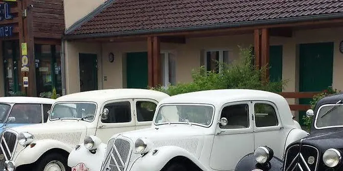 罐头餐厅酒店 2*