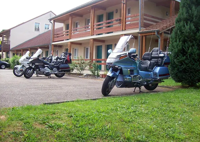 Restaurant De La Canner فندق